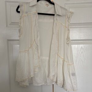 POL Cream Sleeveless Blouse with Lace Accents